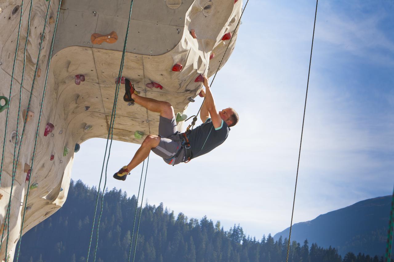 Sport Resort Fiesch - Fiescher Hostel Exterior photo